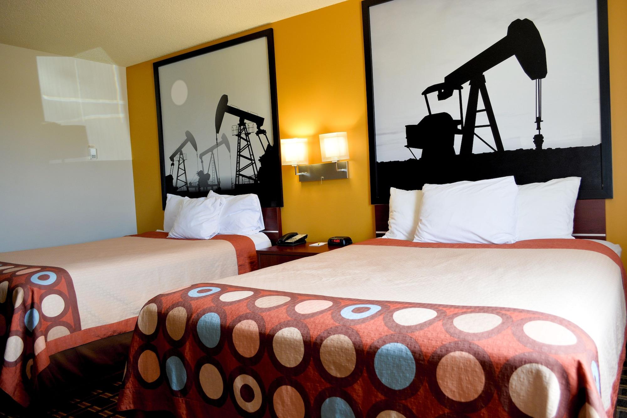 Super 8 By Wyndham Fox Creek Hotel Exterior photo